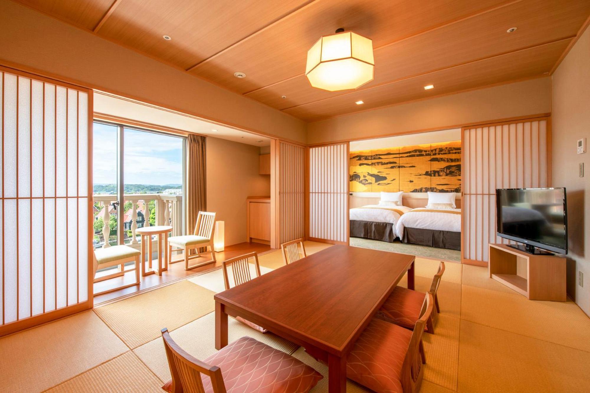 Hotel Okura Jr Huis Ten Bosch Sasebo Bagian luar foto A Japanese-style room at the hotel