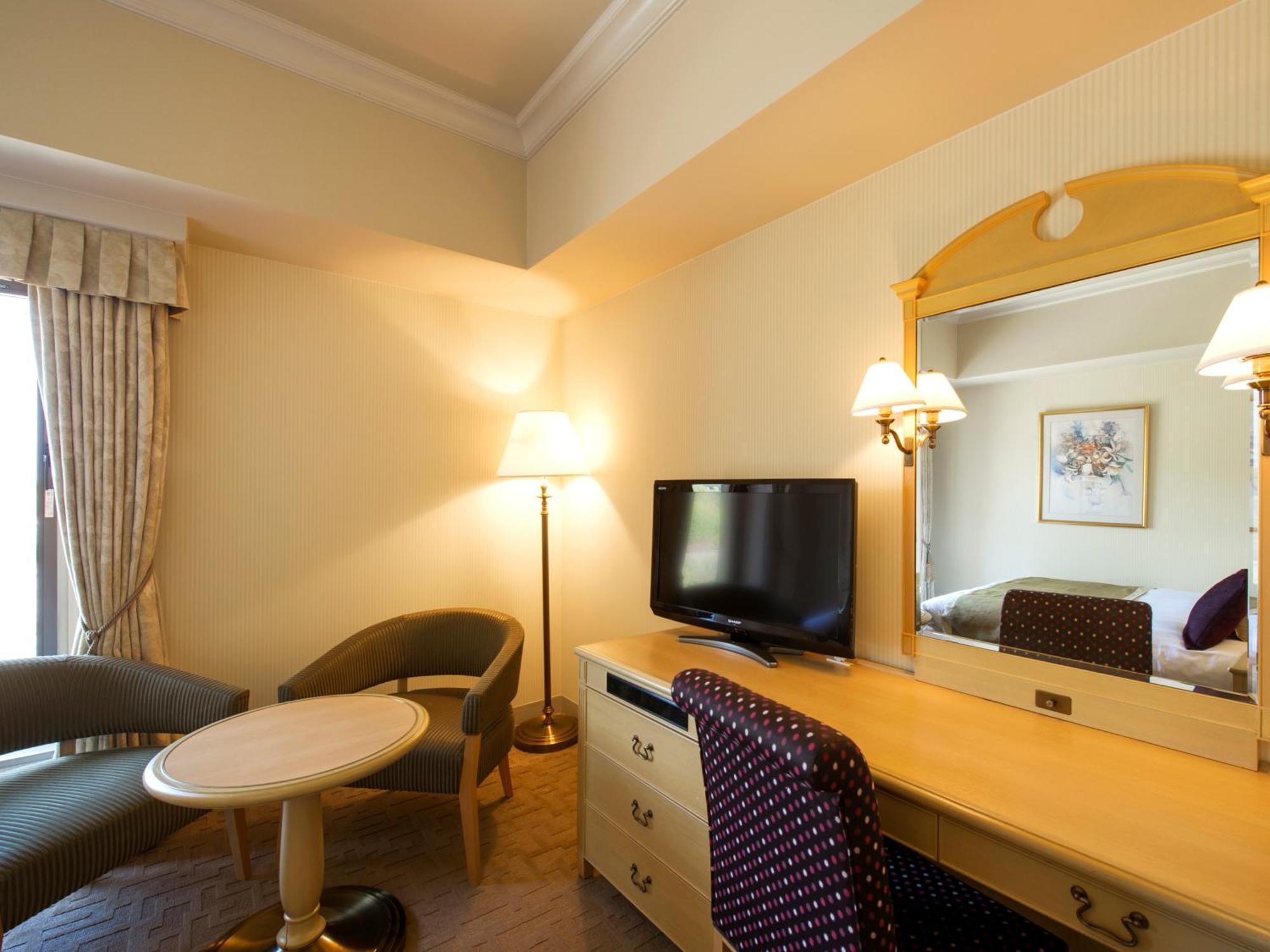 Hotel Okura Jr Huis Ten Bosch Sasebo Bagian luar foto A room at the hotel